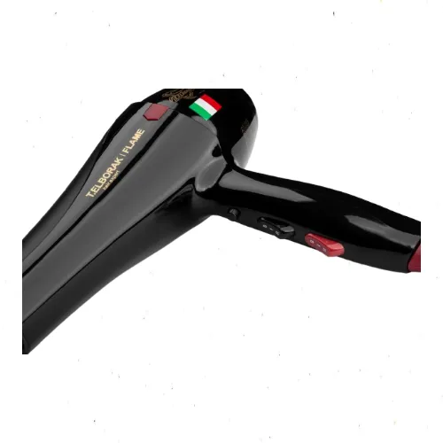 أسود